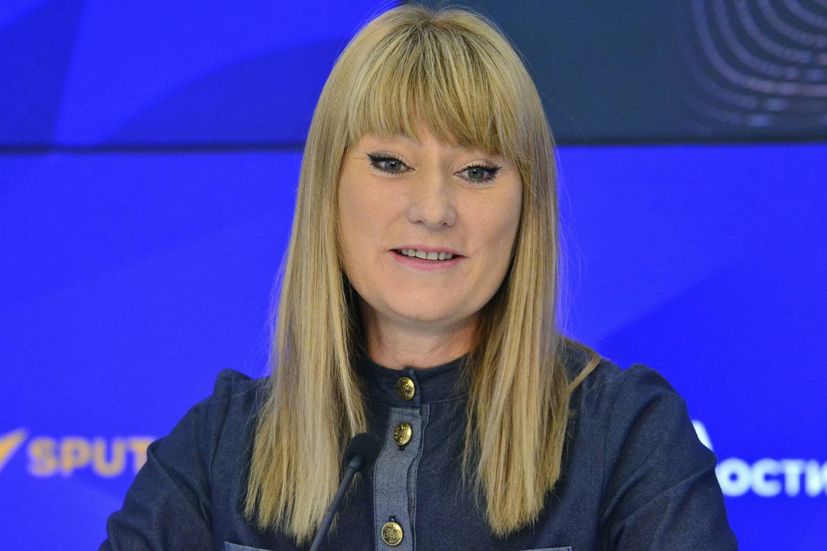 Журова объяснила свое нежелание переезжать за границу