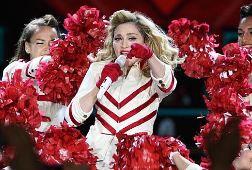 Мадонна шокировала публику на концерте
