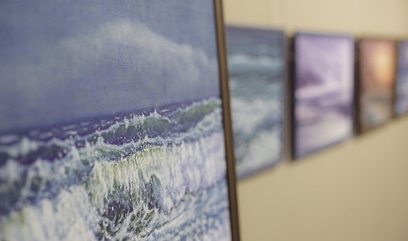 Волгоградцев приглашают на выставку картин о море