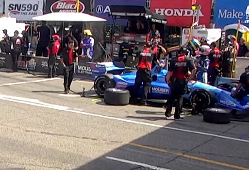 Видео: Бурдэ и Сато сцепились после квалификации IndyCar в Торонто