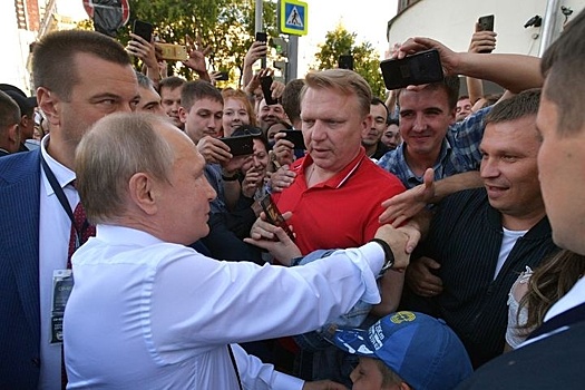 Катание Путина по Екатеринбургу обошлось бюджету в 4 миллиона рублей