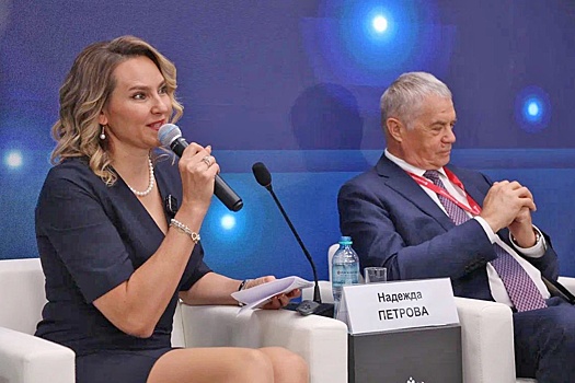 Известная теннисистка Петрова представила на ПМЭФ проект "Кубок Надежды"