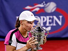 US Open — 2004: Светлана Кузнецова победила в финале Елену Дементьеву и выиграла исторический для России титул