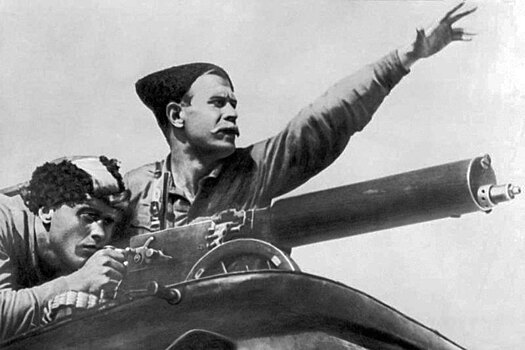 Юность «Максима»: кто создал легендарное оружие