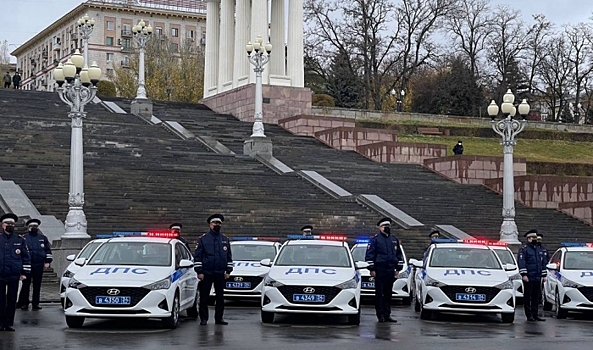 58 новых служебных автомобилей получили волгоградские полицейские