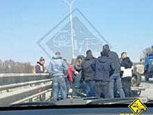 Невероятное сотворила толпа очевидцев тяжелого ДТП в Приморье