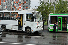 Водителя автобуса насмерть зажало дверями в Москве