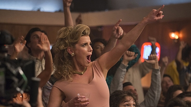 Netflix показал трейлер сериала GLOW о женском рестлинге