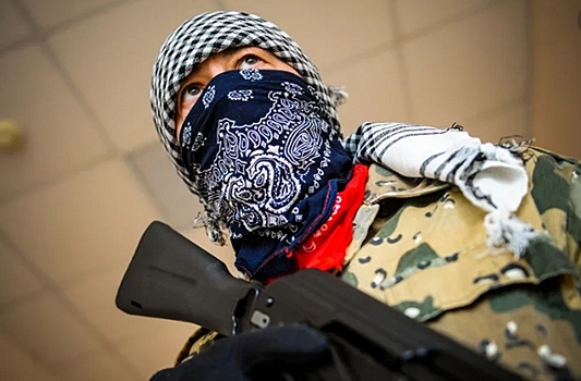 ХАМАС освободил из плена женщину с двумя детьми