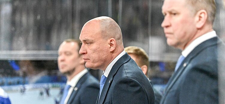 Разин о 0:5 от «Ак Барса»: «Все развалилось, как карточный домик. Будем собирать заново, искать тузов и королей. Все через работу, пальчик на себя развернуть, в зеркало посмотреть и идти дальше»