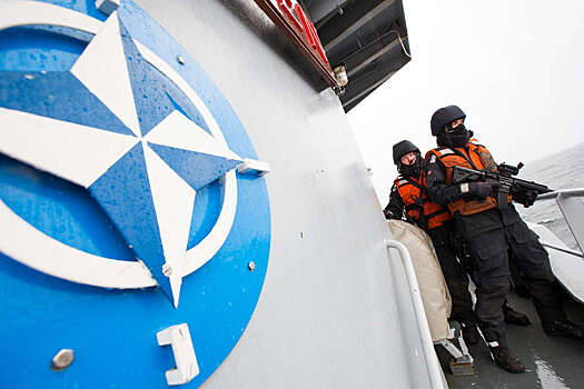 «НАТО просто окружает российский Балтийский флот»