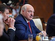 Лукашенко заявил о просьбах уехавших оппозиционеров вернуться в Белоруссию