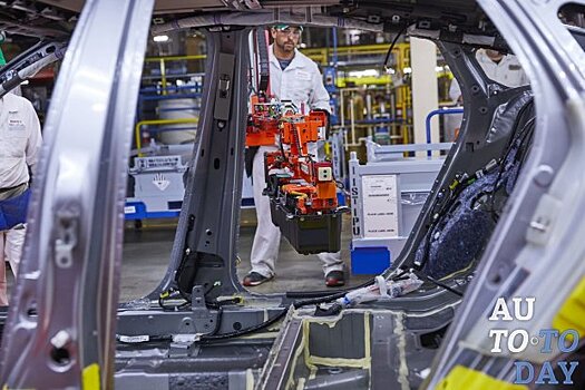 Honda запустила серийное производство Insight в Индиане