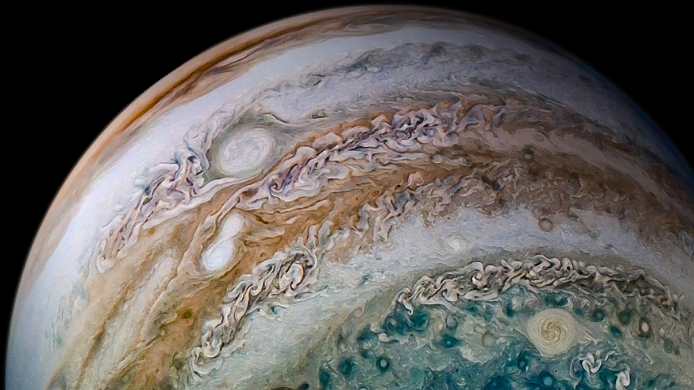 На какой планете самый большой атмосферный вихрь. Юпитер снимки НАСА. Снимки Юпитера с Юноны. NASA снимок Юпитера аппарат Juno.