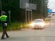 ГИБДД остановила и начала штрафовать ехавшего в больницу в крови россиянина