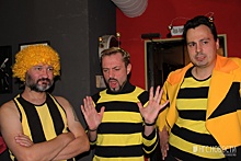 Новосибирская рок-группа сняла клип про пчёл-алкоголиков