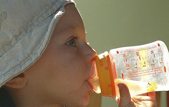 Роспотребнадзор предупредил о зараженном сальмонеллой детском питании