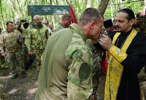 «Фронтовая святыня»: Казаков благодарят за возрождение веры
