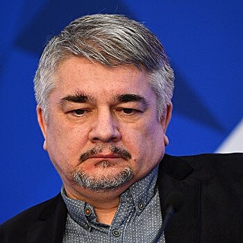 Ищенко ответил на вопрос, как будет вести себя РФ после выдачи паспортов жителям Донбасса