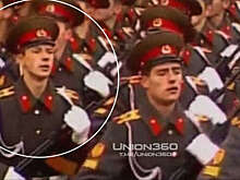 Главкома ВСУ Сырского заметили на кадрах с парада Победы в Москве в 1986 году