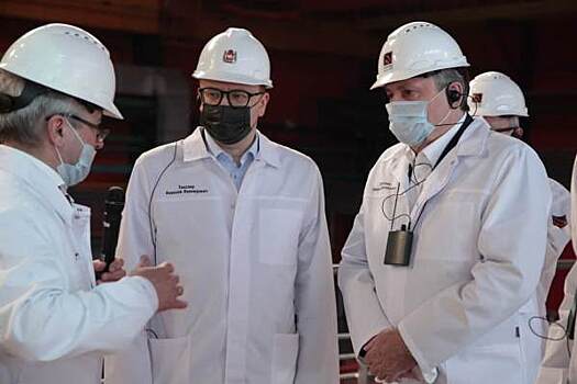 ​Челябинский губернатор показал министру энергетики завод уральского олигарха из списка Forbes