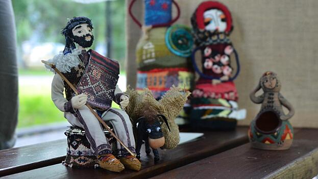 Историю страны расскажут куклы, которые привезли на фестиваль «Город ремесел» участницы из Армении
