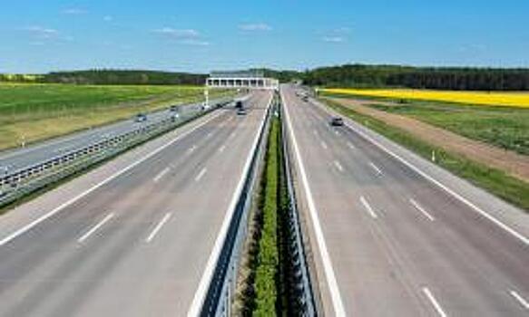 В Германии открылся участок шоссе с контактной сетью для подзарядки гибридных грузовиков