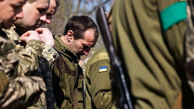 "Украина.ру": Украинский военный расстрелял трех бойцов Национальной гвардии Украины, которые посчитали его дезертиром