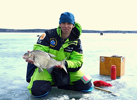 Екатеринбуржец выиграл чемпионат России по рыбной ловле со льда на мормышку