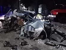 Пьяный водитель в Курганской области врезался в дерево и разбил Mercedes