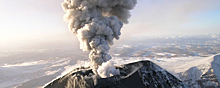 Ученый Чебров не исключил повторные выбросы и пеплопады на вулкане Шивелуч