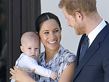 Принц Уильям и Кейт Миддлтон поздравили сына принца Гарри и Меган Маркл, опубликовав семейное фото