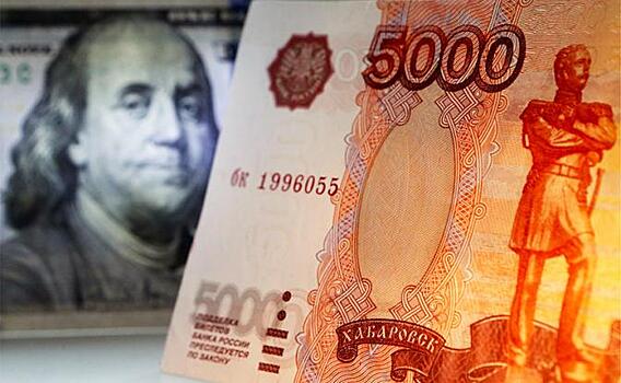 В ожидании рецессии: Рубль добьют бегущие из страны триллионы долларов