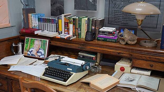 В культурном центре Фазиля Искандера открылся мемориальный кабинет писателя