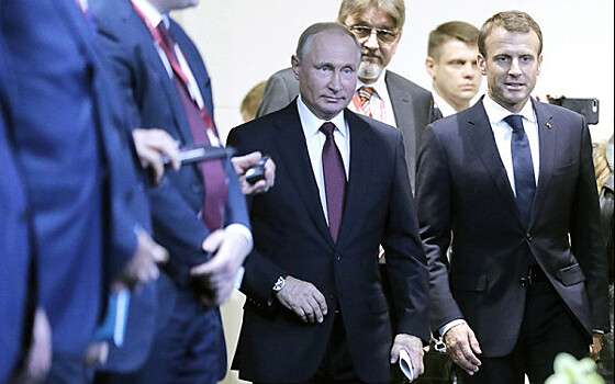 Путин смутил гостей расспросами о деньгах