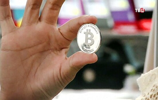 Курс биткоина впервые достиг 8 тысяч долларов