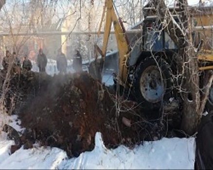 В посёлке Геофизиков Уфимского района из-за морозов прорвало теплотрассу