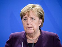 Меркель назвала "хорошими" данные по "Спутнику V"