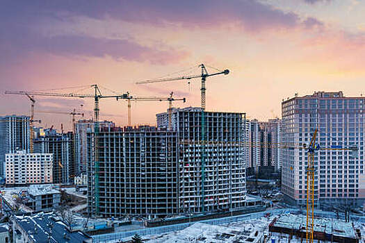 Минстрой: цена квадратного метра жилья в России снижаться не будет