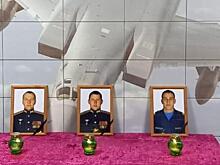 Родственники простились с погибшими при атаке беспилотника на аэродром в Дягилеве