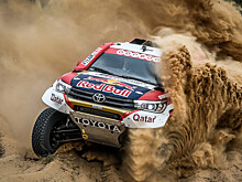 Гонщики «Тойоты» на ралли-марафоне «Дакар-2019»: Аль-Аттия, Васильев