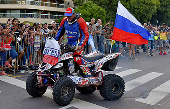 УГМК выступит спонсором гонщика Карякина на ралли "Дакар" 2018 года