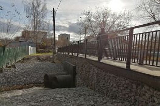 В Нижнем Новгороде отремонтировали мост через реку Левинку