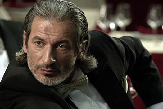 Самого гибкого человека планеты посадили на 22 года за детское порно