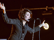 Ранний альбом Земфиры попал в чарты российского iTunes