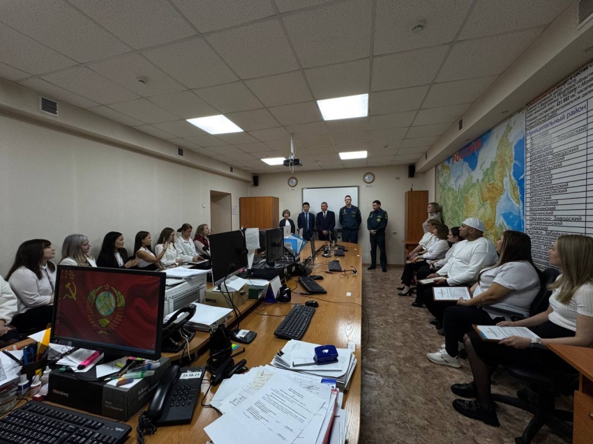 Операторы «112» Забайкалья отмечены ведомственными наградами