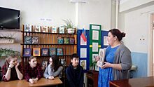 Депутатские школьники читали стихи, рисовали, спорили на тему детского чтения