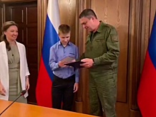 Глава ЛНР вручил медаль 14-летнему луганчанину, спасшему подорвавшегося на украинской мине друга