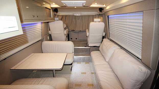 Старый автодом GMC получил вторую жизнь с новым салоном