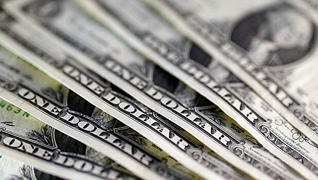 Доллар дорожает на позитивных статданных из США
